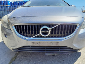 MASKA VOLVO V40 / maska volvo v40