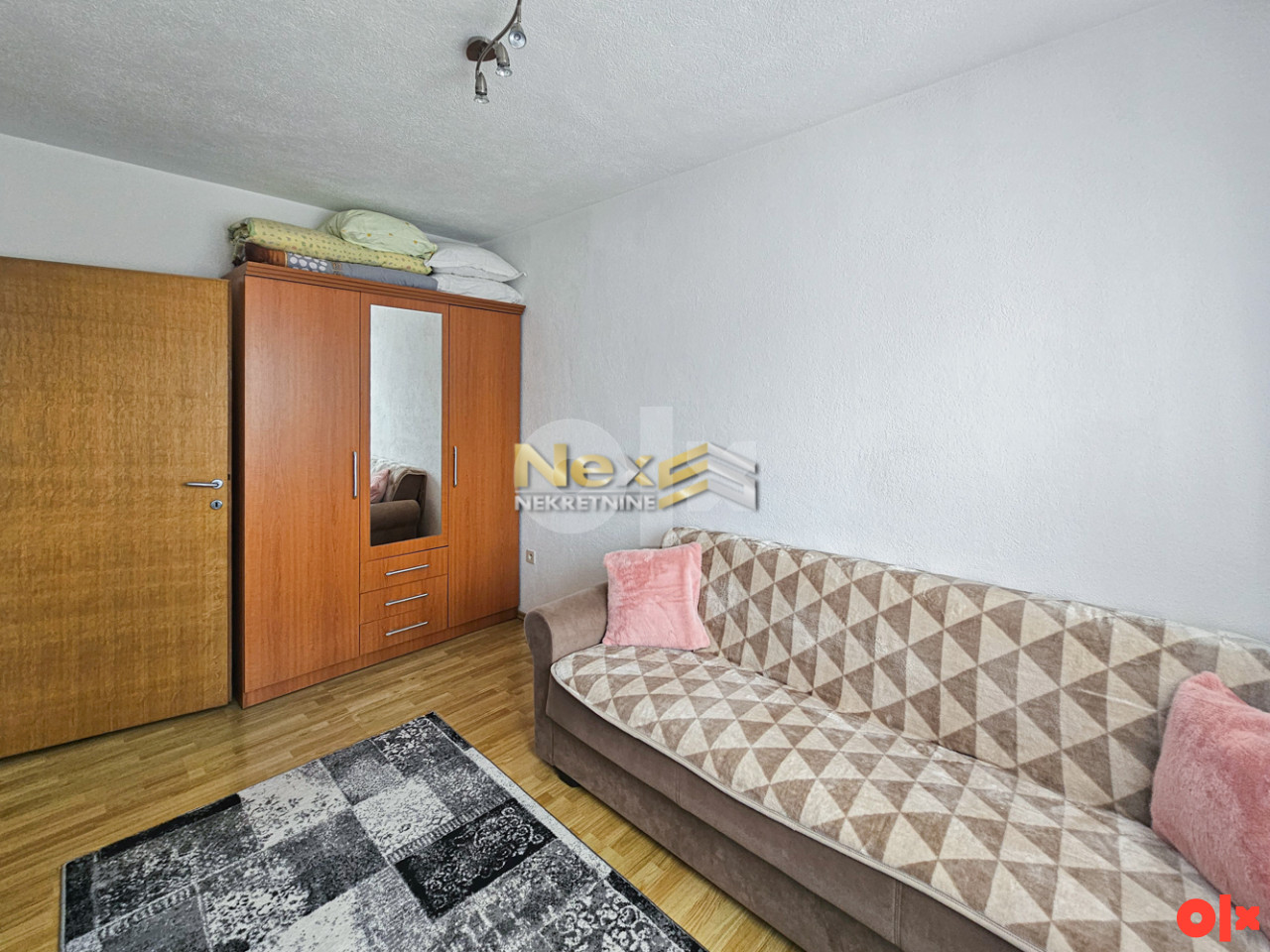 Kuća sa dvorištem Kasindolska/Ilidža 294 m2 20