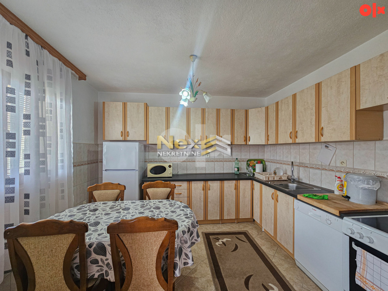 Kuća sa dvorištem Kasindolska/Ilidža 294 m2 15