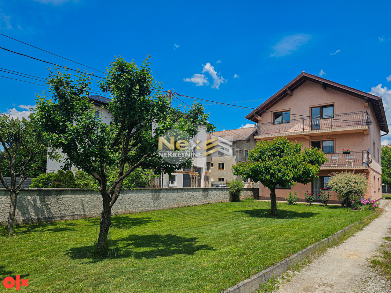 Kuća sa dvorištem Kasindolska/Ilidža 294 m2 2