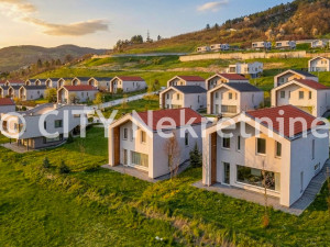 Namještena luksuzna kuća - Poljine Hills - 130 m2