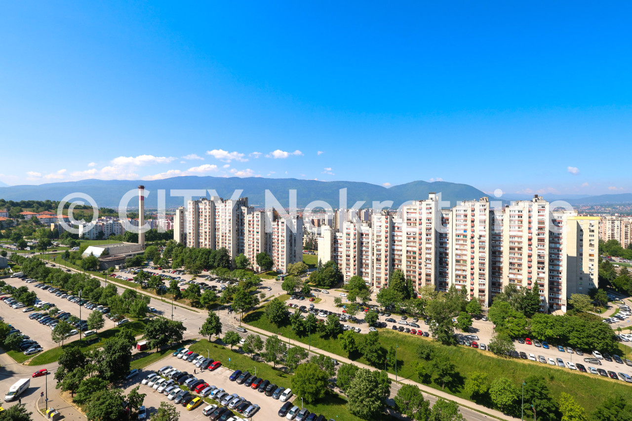 Trosoban stan - Novi grad - Alipašino polje C faza - 59 m² - Więcej
