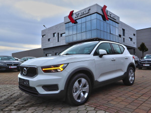 Volvo XC40 2.0 D3 AWD 4x4 Automatik-Geartronic Momentum VIRTUAL