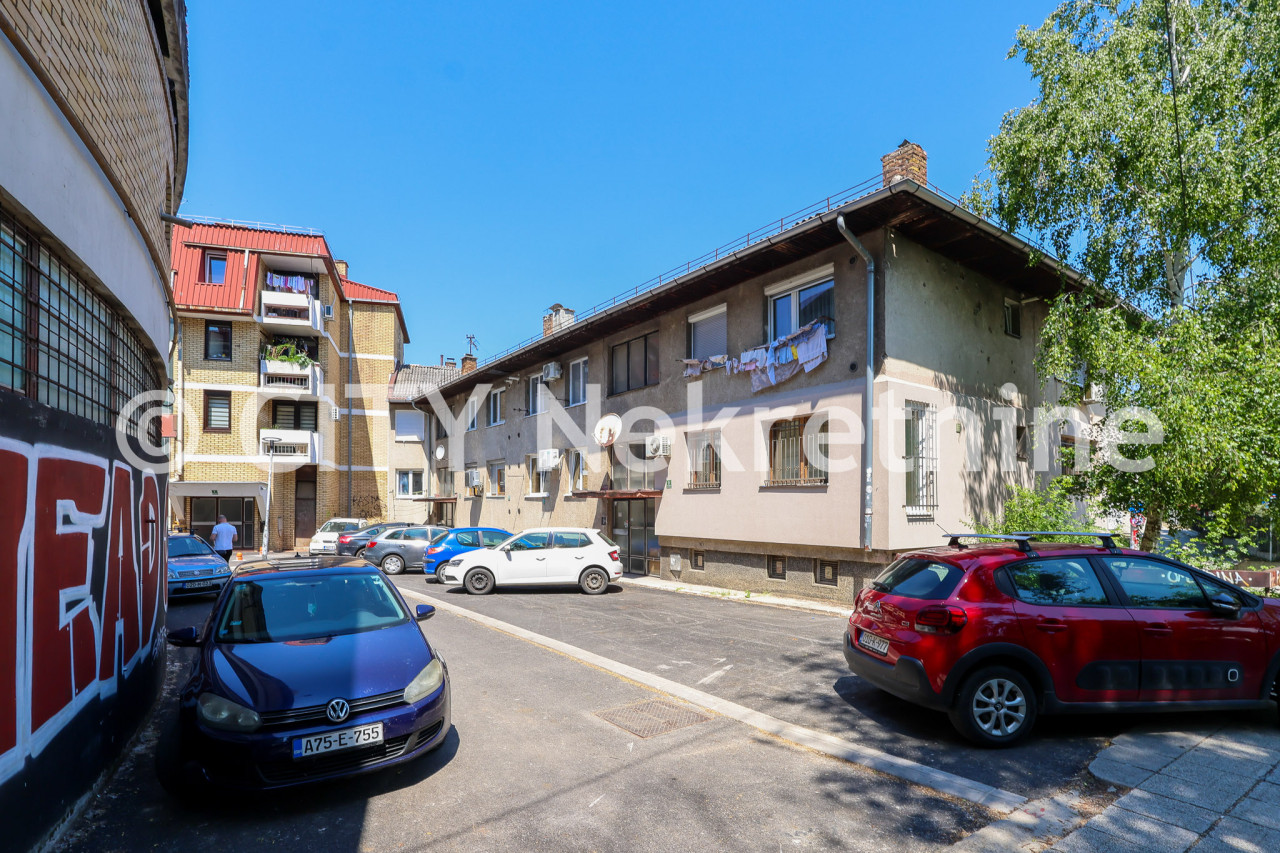 Manji trosoban stan - Centar - Koševsko brdo - 47 m2 21