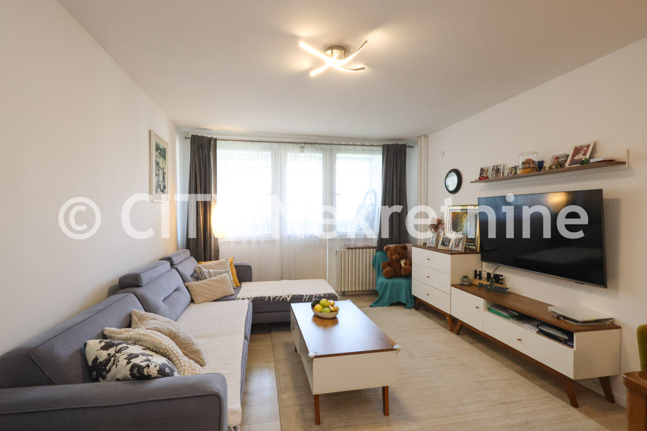 Trosoban stan sa balkonom - Novi grad - Otoka - 71 m2 2