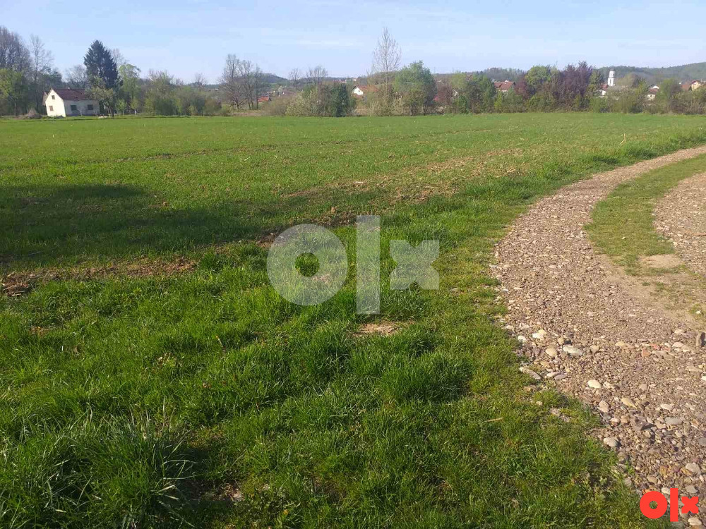 PLAC - ZEMLJA U GLAMOČANIMA