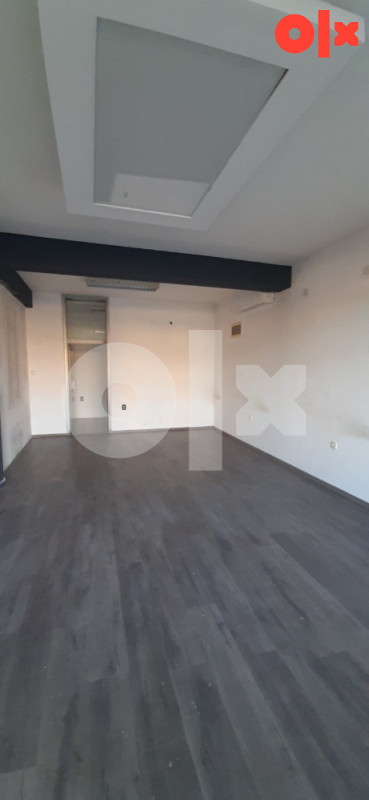 Iznajmljujem poslovni prostor   42m2 Cara Dušana TRN (Laktaši)