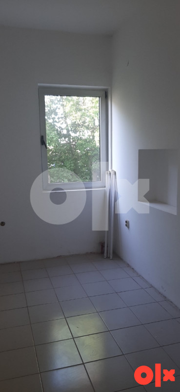 Iznajmljujem poslovni prostor   42m2 Cara Dušana TRN (Laktaši) 3