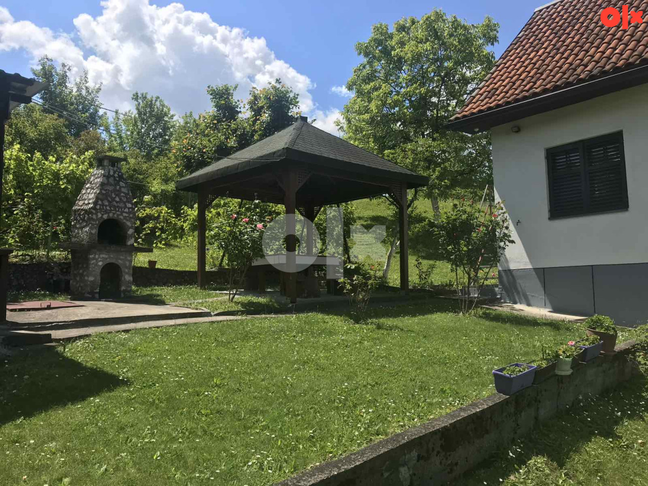 Vikendica Tuzla 2000m2 3