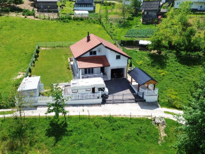 Kuća sa fitness i wellness studiom, Busovača