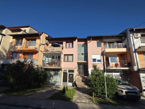 Dvosoban stan Dobrinja 64m2,(opcija trosoban) Novi Grad