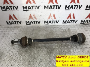 Poluosovina ZADNJA DESNA Audi Q5 8R 2,0 TDI 2014 8R050