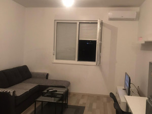 Stan Mostar 27m2