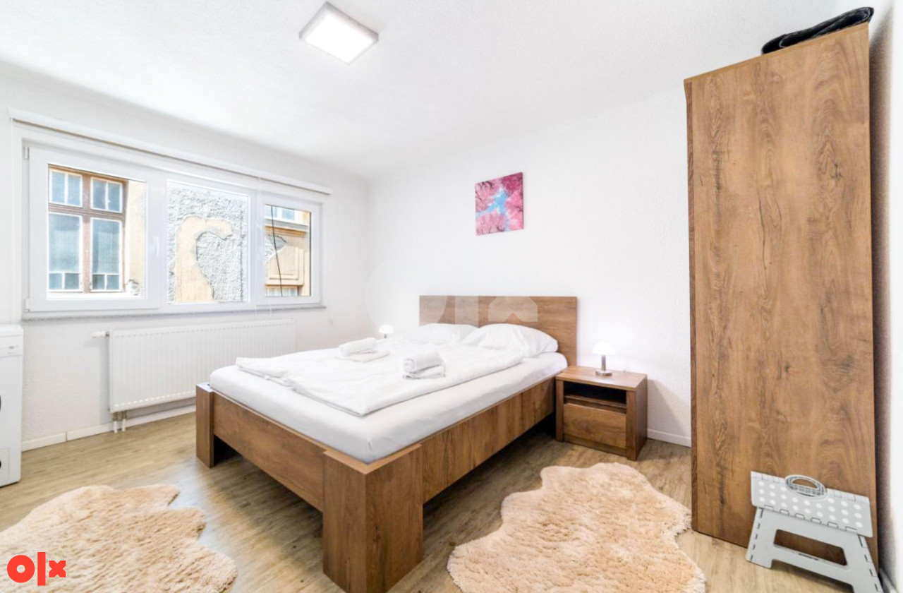 TROSOBAN renoviran stan Ferhadija 71m2 12