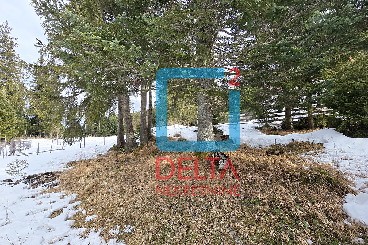 Kuća / Vikendica /54m2/parcela 449m2/ Velika Dvorišta / Jahorina 17
