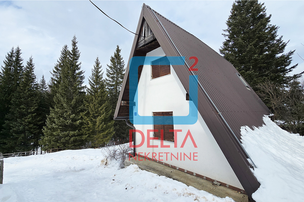 Kuća / Vikendica /54m2/parcela 449m2/ Velika Dvorišta / Jahorina 18
