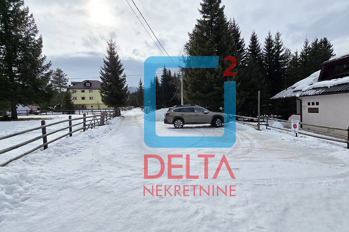 Kuća / Vikendica /54m2/parcela 449m2/ Velika Dvorišta / Jahorina 20