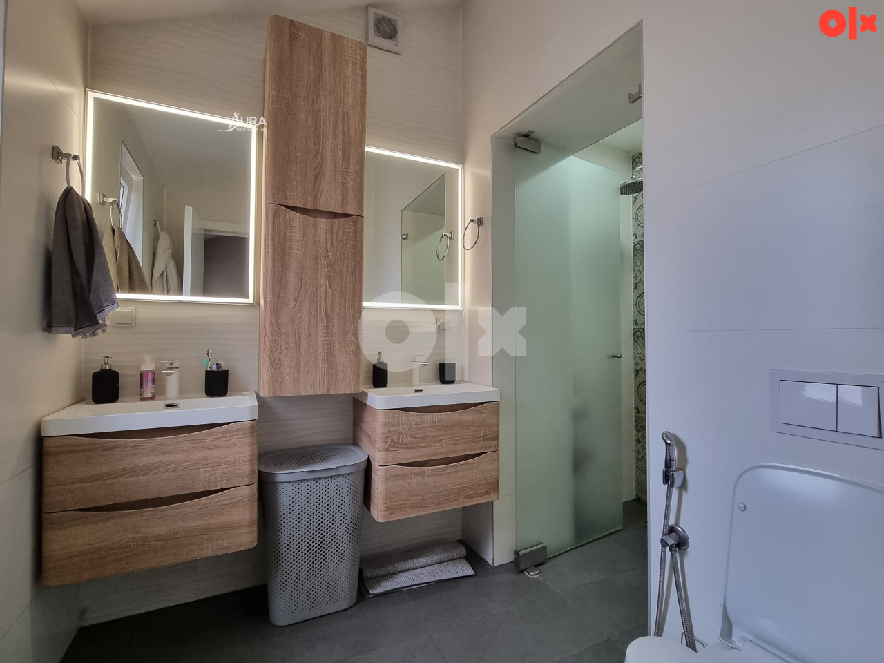 AURA/ Dvoetažni stan sa garažom / Mejtaš, Centar 17
