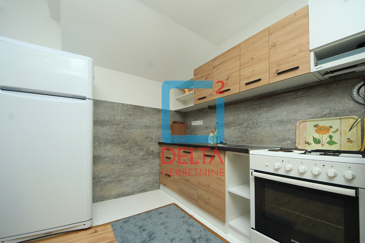 Namješten trosoban stan / 120m2 / Parking mjesto / Novi Grad 3