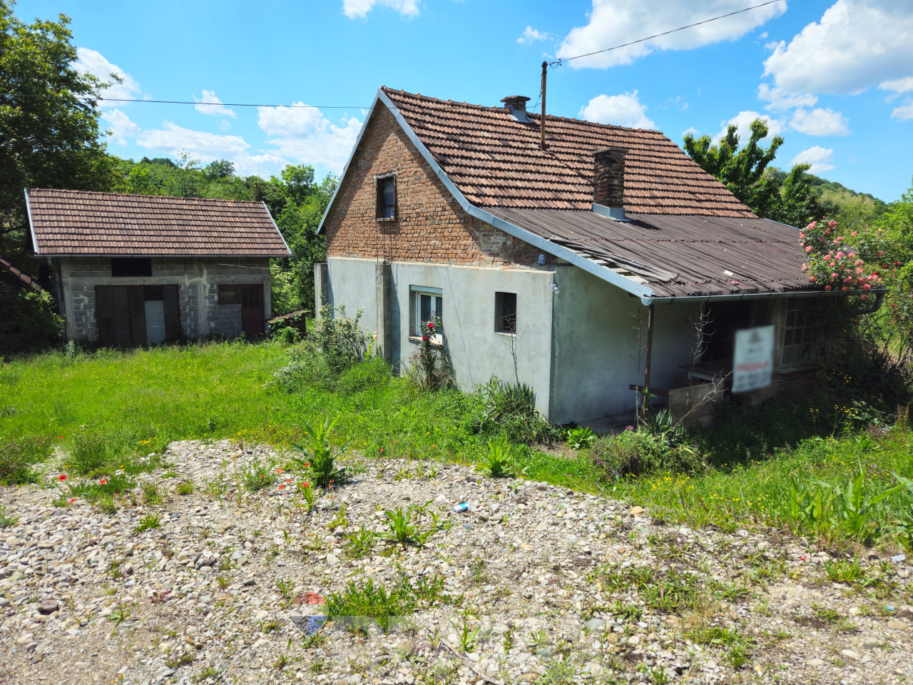 Kuća 76m2 na placu 471m2 + projekat za novu kuću, Šargovac 3