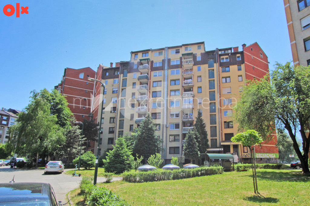 m2: Novi Grad / Vojničko Polje / stan 98m2 sa balkonom