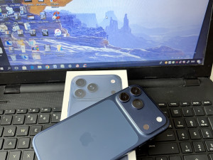 IPHONE 17 PRO MAX 256GB EU MODEL NOVO 100% BAT GARANCIJA 4/2027