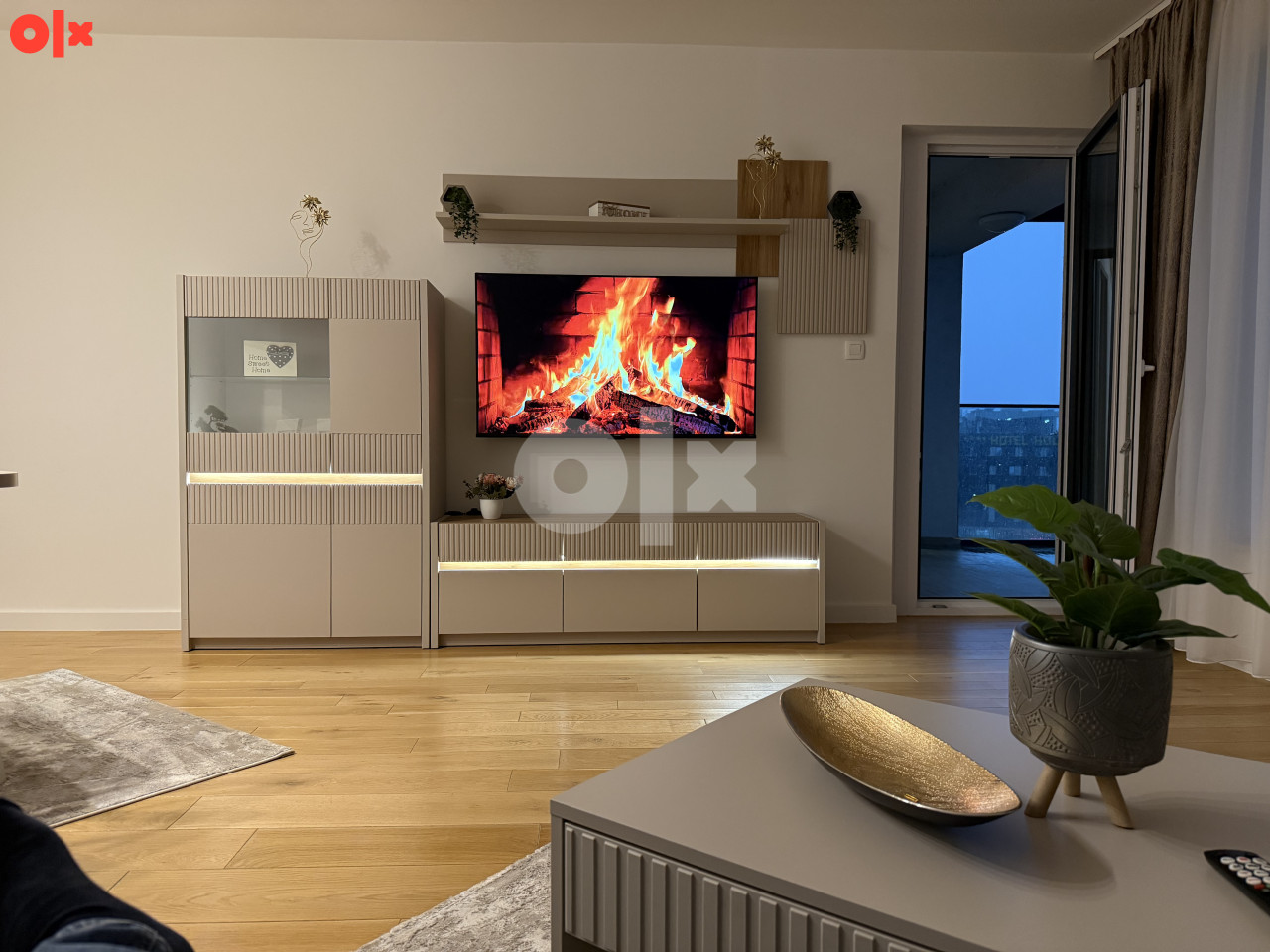 Ilidza Luksuzan stan River Walk 80m2 pogled na bazen 6