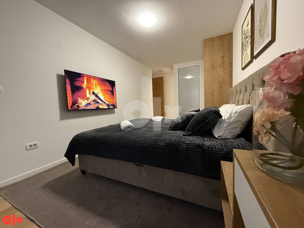 Ilidza Luksuzan stan River Walk 80m2 pogled na bazen 14