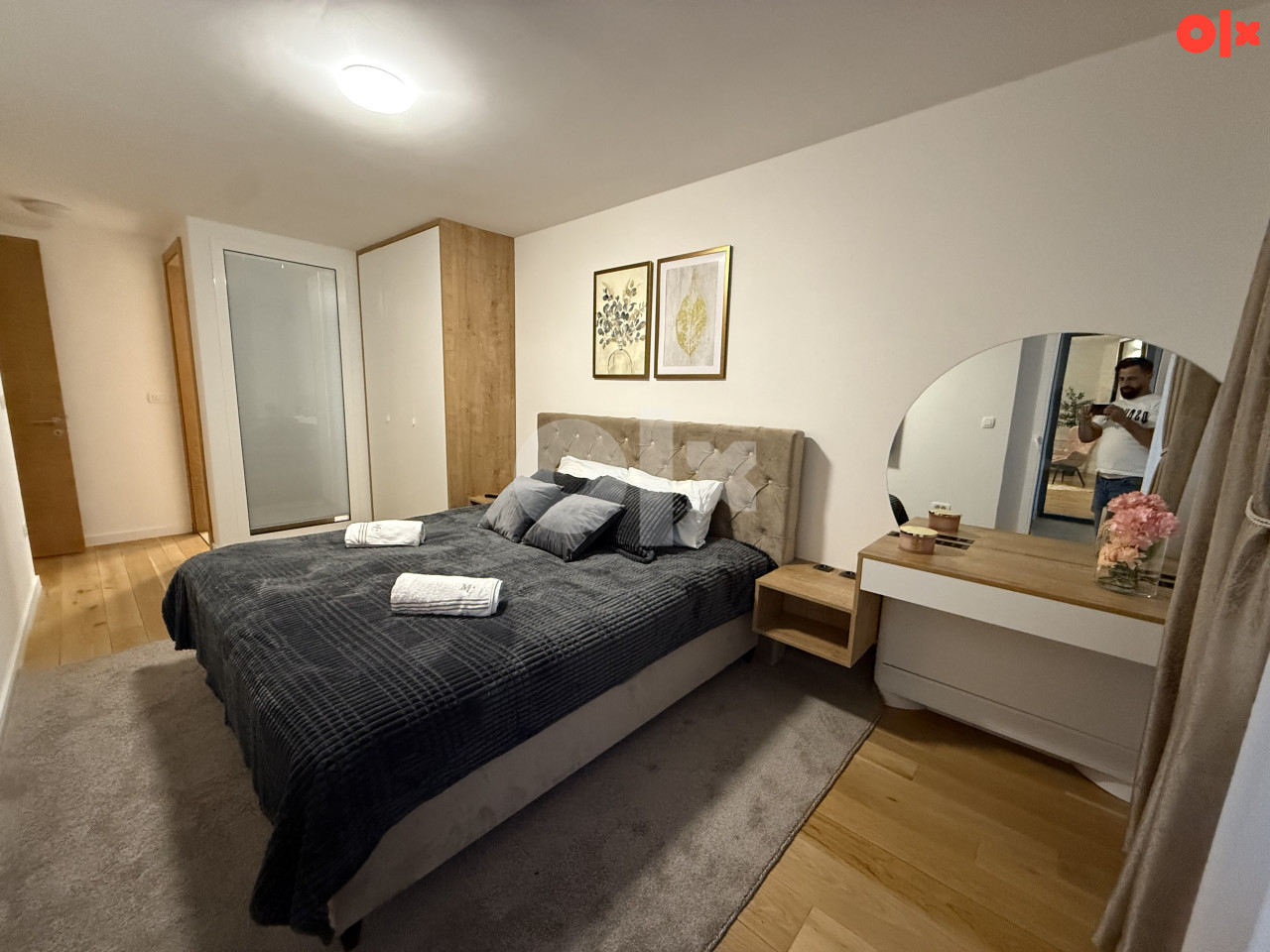Ilidza Luksuzan stan River Walk 80m2 pogled na bazen 17