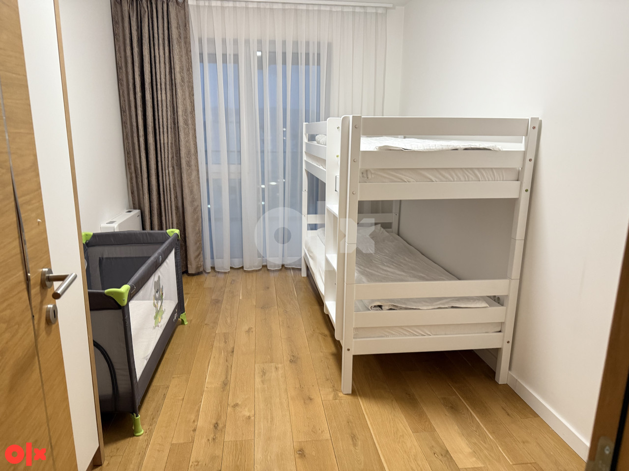 Ilidza Luksuzan stan River Walk 80m2 pogled na bazen 18