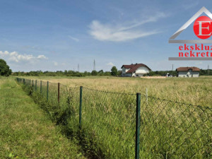 Isparcelisani placevi na Dizdaruši ID: 4248/MM