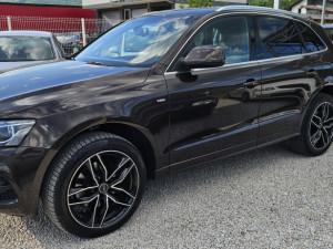 Audi Q5  S-line