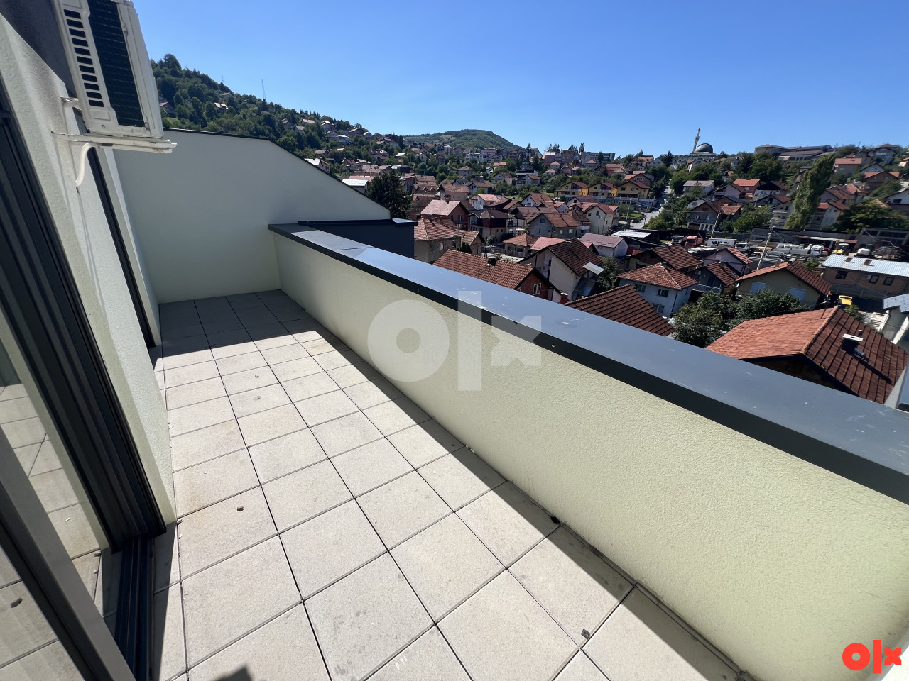 Nov stan Penthouse, podno grijanje, u poslovne svrhe Šip Sarajevo