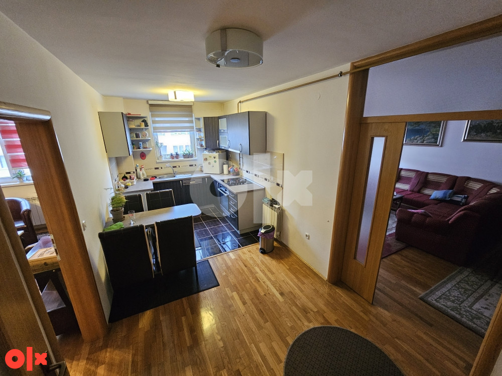 Stan Istocno Sarajevo Dobrinja IV 132 m2 14