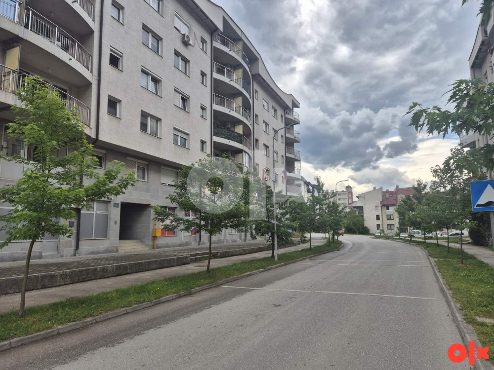 Stan Istocno Sarajevo Dobrinja IV 132 m2