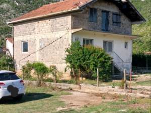 Kuća Mostar, Kuti-Livač