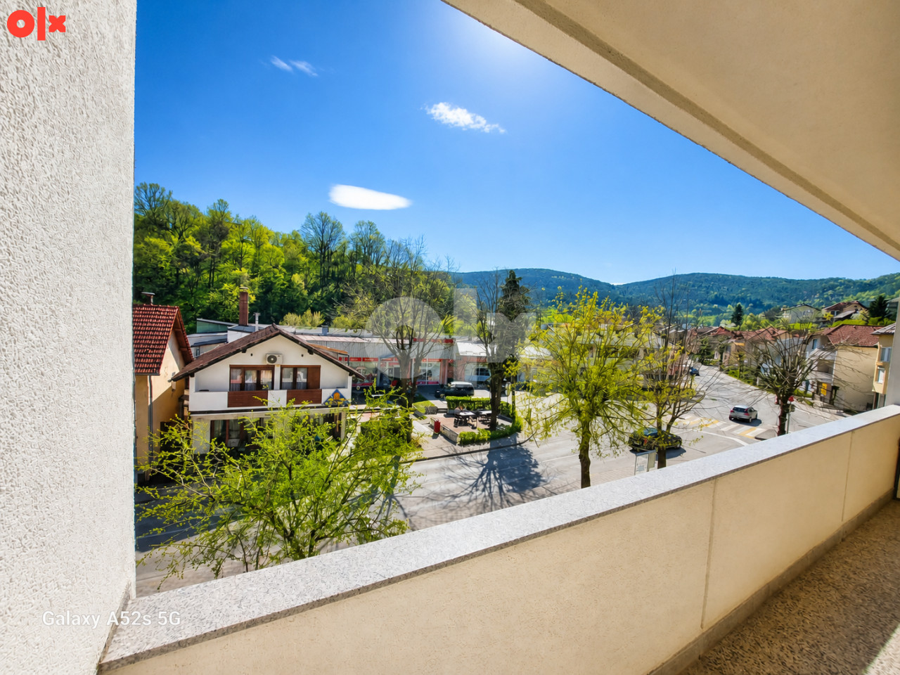Trosoban Stan Ključ 68m2 3
