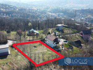 LOCUS: Parcela površne 1000m2, Pionirska dolina, Centar