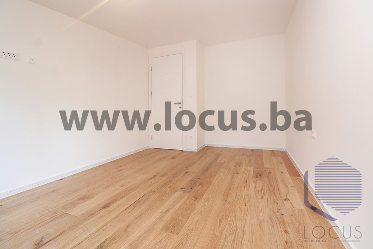 LOCUS: NOVOGRADNJA! Trosobni dvoetažni apartman, Bjelašnica 6