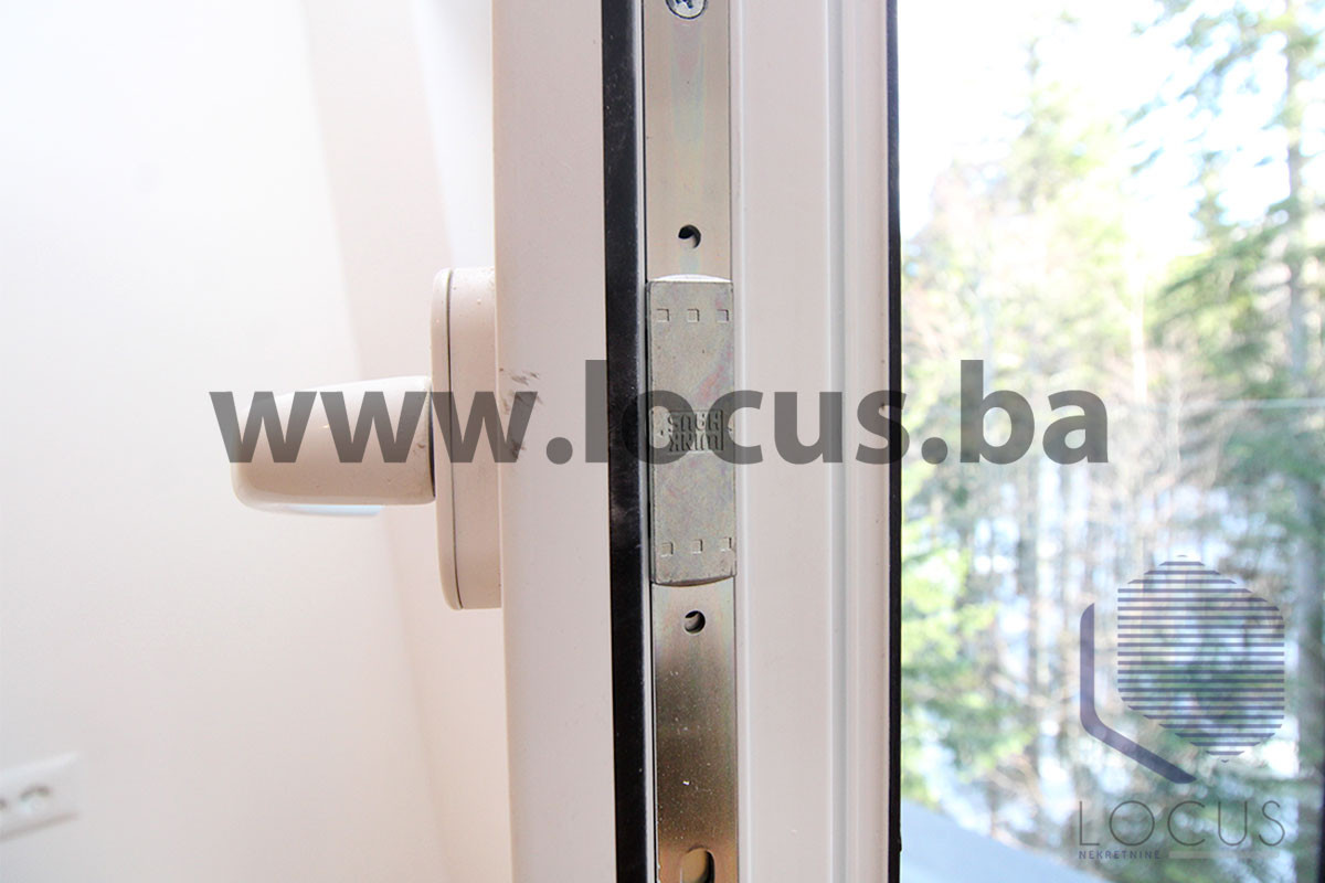 LOCUS: NOVOGRADNJA! Trosobni dvoetažni apartman, Bjelašnica 15