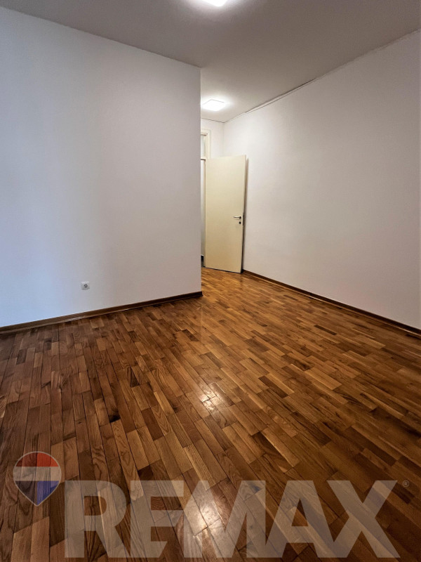 Poslovni prostor u centru grada, Srpska ulica, 42m2 4