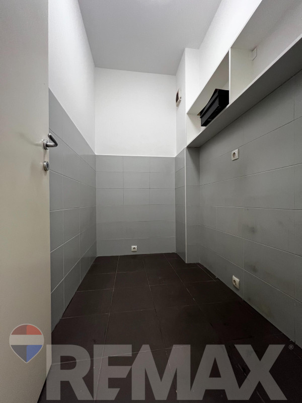 Poslovni prostor u centru grada, Srpska ulica, 42m2 7