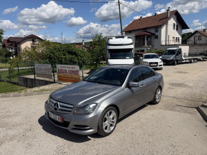 Mercedes-Benz C 200 2013g NAVI XENON TOP STANJE
