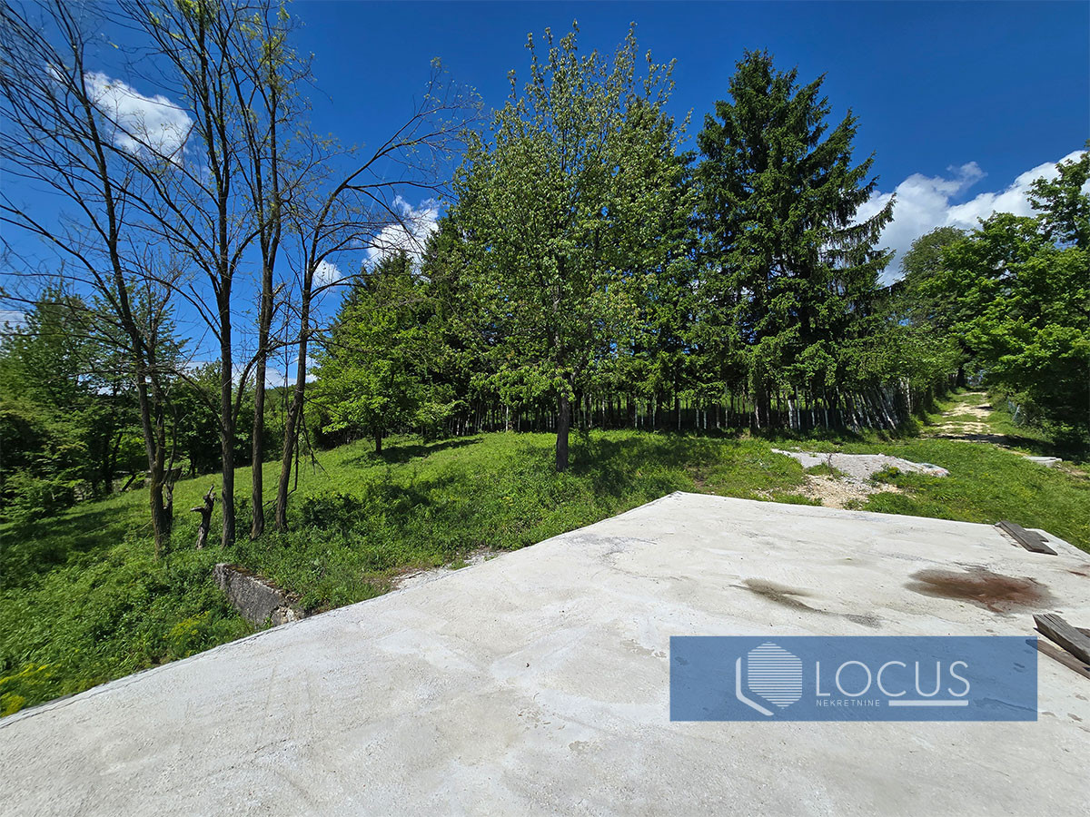 LOCUS: Zemljište površine 8.291m2, Ušivak, Hadžići 11