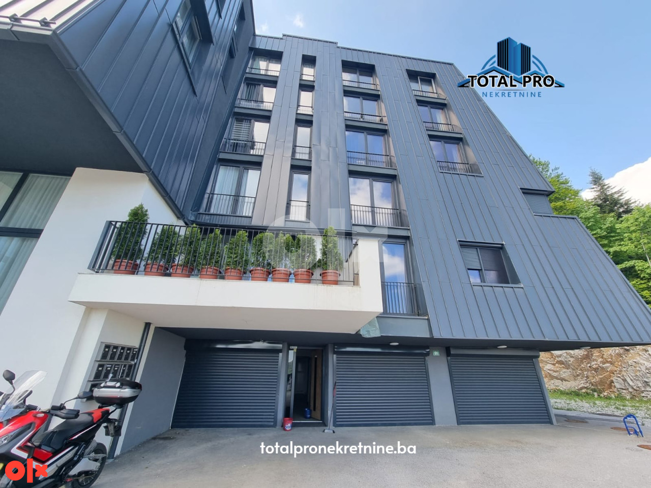 TOTAL PRO / Trosoban apartman sa skijašnicom 46m2 / Bjelašnica 25