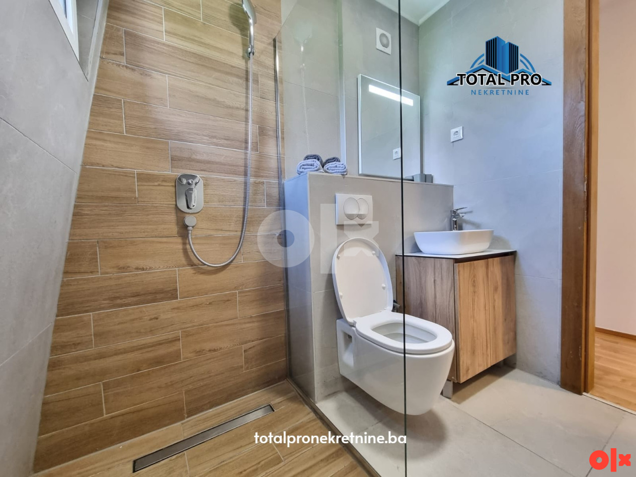 TOTAL PRO / Trosoban apartman sa skijašnicom 46m2 / Bjelašnica 15