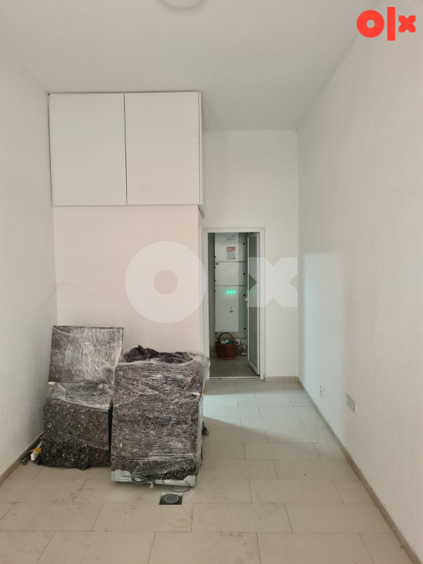 Poslovni prostor Banovići 16m2 3