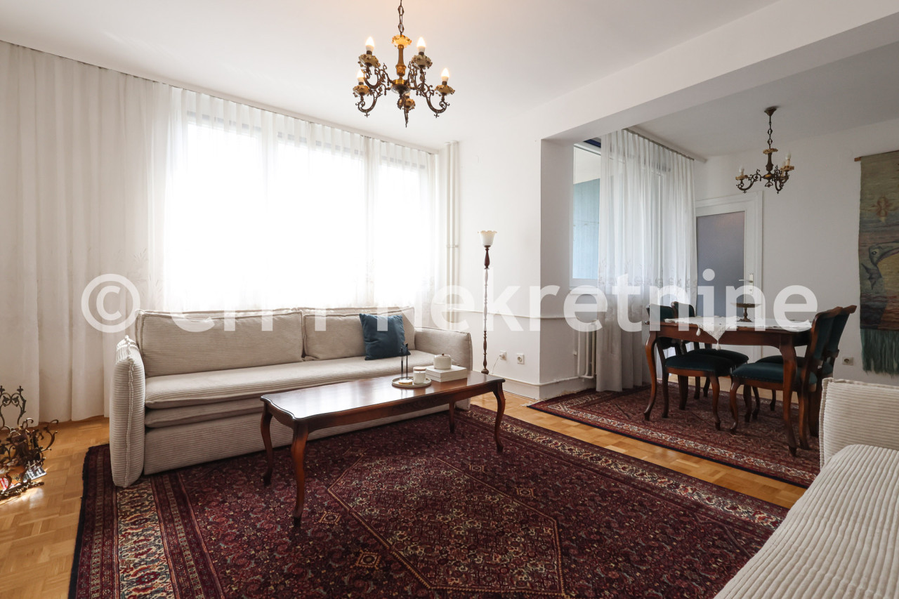 Trosoban stan - Centar - Koševo - Bolnička - 78 m2