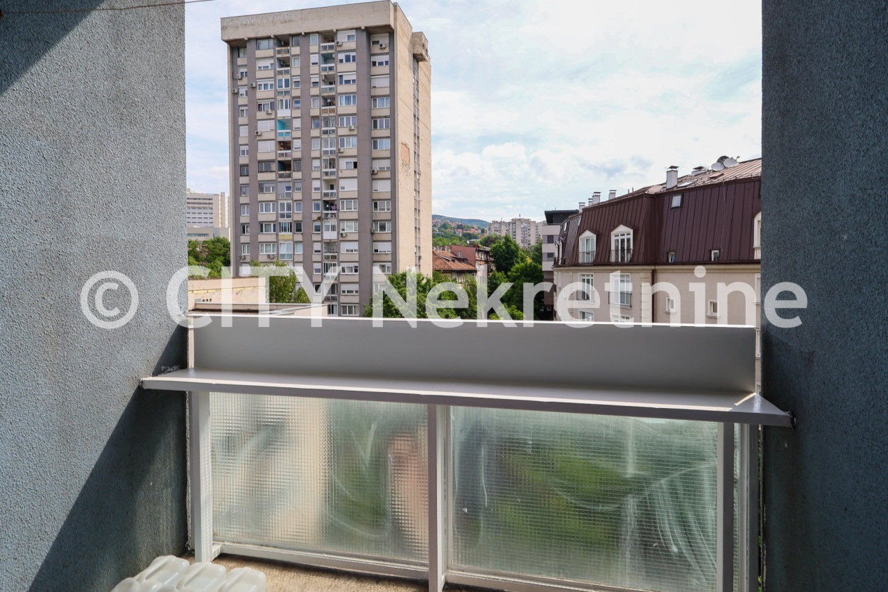 Trosoban stan - Centar - Koševo - Bolnička - 78 m² - Widok 6