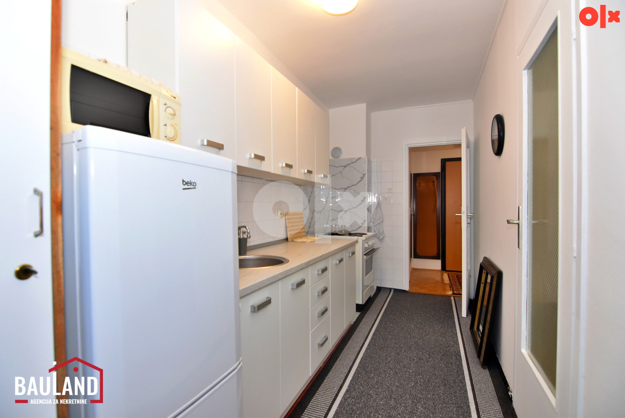 Namješten trosoban stan, 78m2 / Koševo, Centar 5
